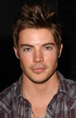 Josh Henderson