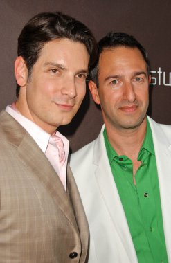 decadestwo grand yeniden açılış kutlaması