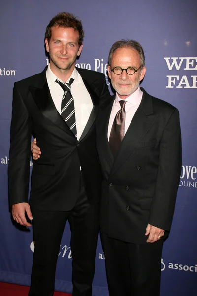 Bradley Cooper、ロン ・ リフキン — ストック写真