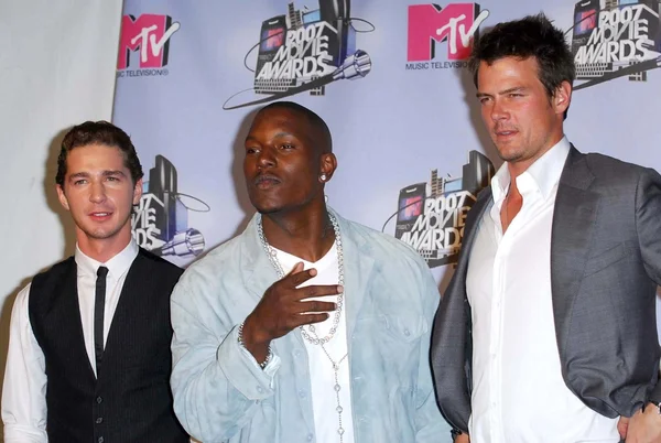 Shia labeouf s tyrese gibson a josh duhamel — Stock fotografie