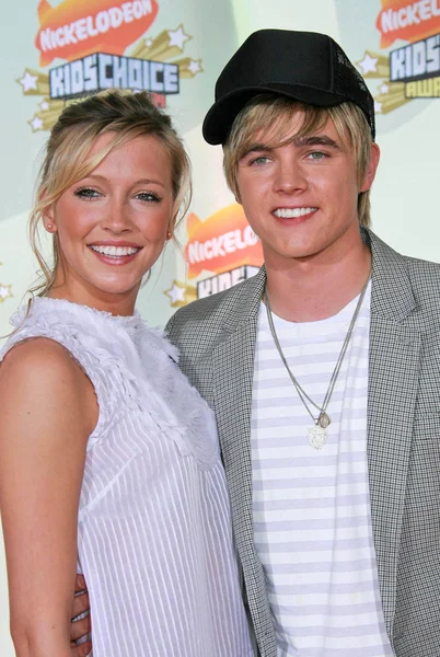 Katie cassidy ve jesse mccartney nickelodeons 20 yıllık kids choice Ödülleri. Pauley pavillion, westwood, ca. 03-31-07