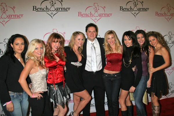 Bench Warmer Trading Cards' Holiday Party and Toy Drive — Stock Photo, Image