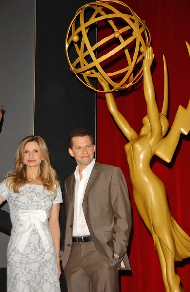 Kyra Sedgwick y Jon Cryer —  Fotos de Stock