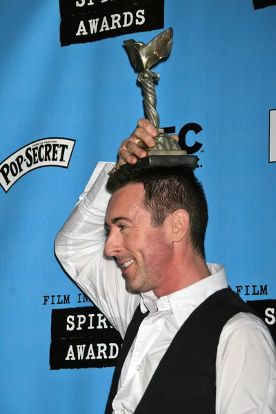 Alan cumming im Presseraum bei den Film Independents Spirit Awards 2007. santa monica pier, santa monica, ca. 24.02.07 — Stockfoto