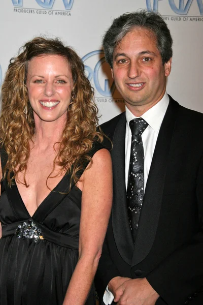 Katie Jacobs e David Shore no Producers Guild Awards de 2007. Century Plaza Hotel, Century City, CA. 01-20-07 — Fotografia de Stock