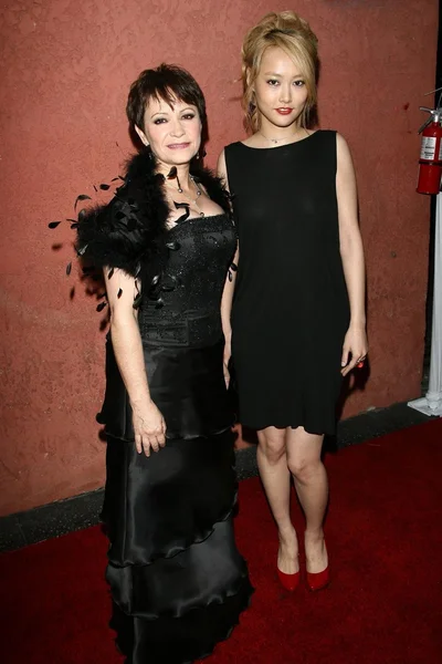 Adriana Barraza and Rinko Kikuchi at the Hollywood Life Magazines Breakthrough of the Year Awards. Music Box, Hollywood, CA. 12-10-06 — Stock Photo, Image