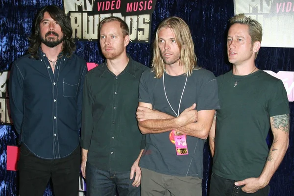 Foo Fighters chegando ao MTV Video Music Awards de 2007. The Palms Hotel And Casino, Las Vegas, NV. 09-09-07 — Fotografia de Stock