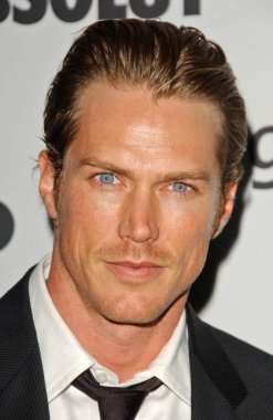 Jason Lewis