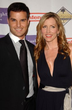 Jonathan roberts ve heather mills