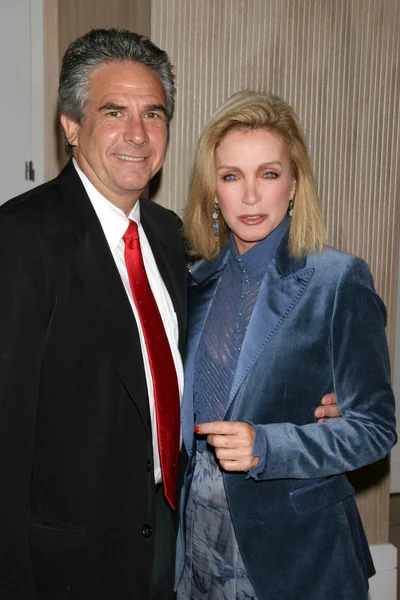 Richard Holland and Donna Mills — Stock Photo, Image