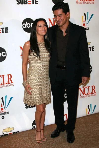 Eva Longoria and Mario Lopez — Stock Photo, Image