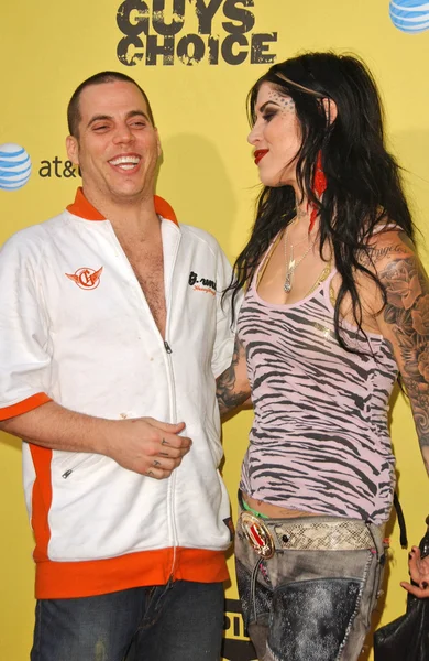 Steve-o i kat von d — Zdjęcie stockowe