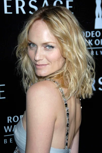 Amber Valletta