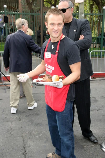 The Los Angeles Mission Thanksgiving Meal for the Homeless — Stock Photo, Image
