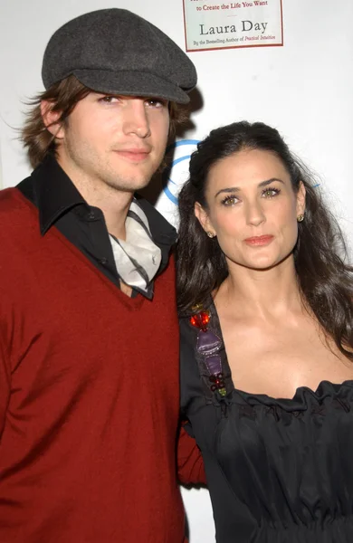 Ashton kutcher και demi moore — Φωτογραφία Αρχείου