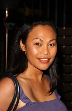 Mandy Moore 'un MBlem Giysi Hattı için Fırlatma Partisi