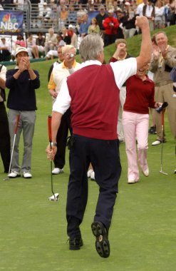 9 yıllık michael douglas ve arkadaşları ünlü golf etkinlik