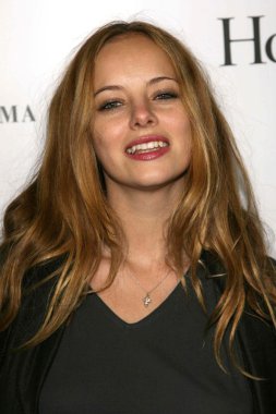Bijou Phillips