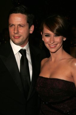 Ross mccall ve jennifer love hewitt