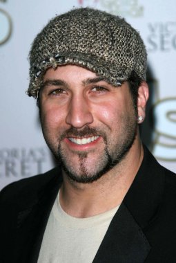 Bize haftalık sunar bize sıcak hollywood 2007