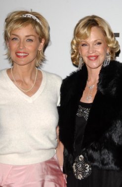 Sharon stone ve kelly taşı
