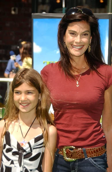 Teri Hatcher and daughter Emerson Rose — Stock Photo, Image