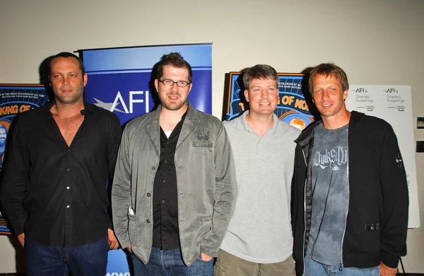 Vince Vaughn y Seth Gordon con Steve Wiebe y Tony Hawk — Foto de Stock