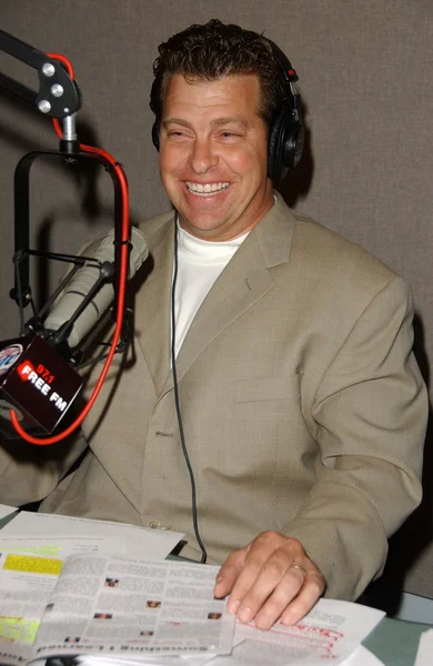 In The Studio with the Soloman Free Money Hour on 97.1 FREE FM — Stock Photo, Image
