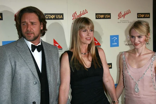 Russell Crowe con Terri Irwin y Naomi Watts —  Fotos de Stock