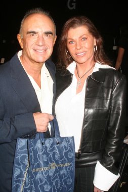 Robert shapiro ve linell shapiro
