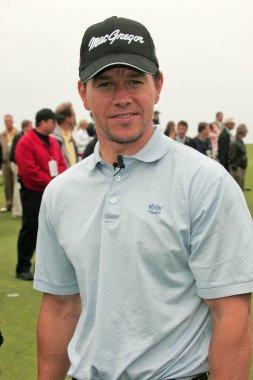 9 yıllık michael douglas ve arkadaşları ünlü golf etkinlik