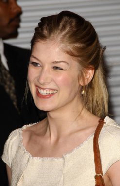 Rosamund Pike