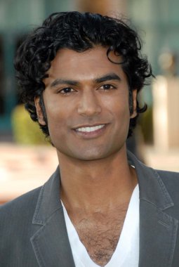 Sendhil Ramamurthy