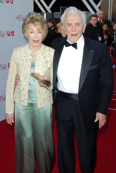 al pacino 35 yıllık AFI Yaşam boyu başarı ödülü ile onurlandırıldı.