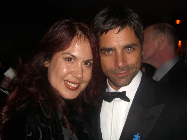 Fileena Bahris y John Stamos — Foto de Stock