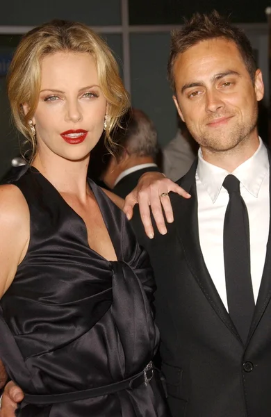 Charlize Theron a Stuart Townsend — Stock fotografie