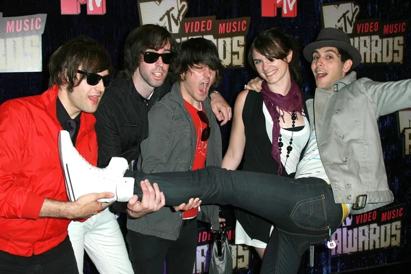 Cobra Starship llega a los MTV Video Music Awards 2007. The Palms Hotel And Casino, Las Vegas, NV. 09-09-07 — Foto de Stock