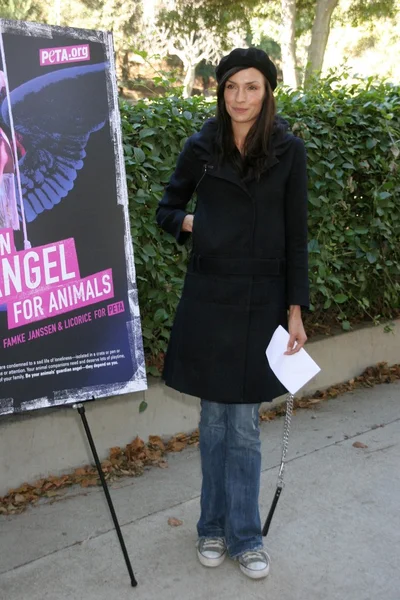 Famke Janssen PETA Press Conference — Stock Photo, Image