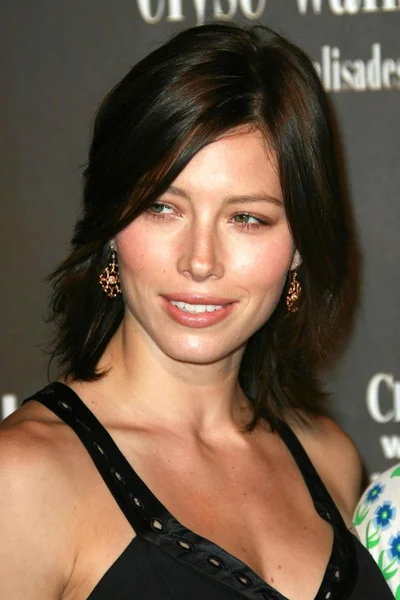 Jessica Biel en la 3ª Fiesta Anual Rosa beneficiando al Cedars-Sinai Women 's Cancer Research Institute. Viceroy Hotel, Santa Monica, CA. 09-08-07 —  Fotos de Stock