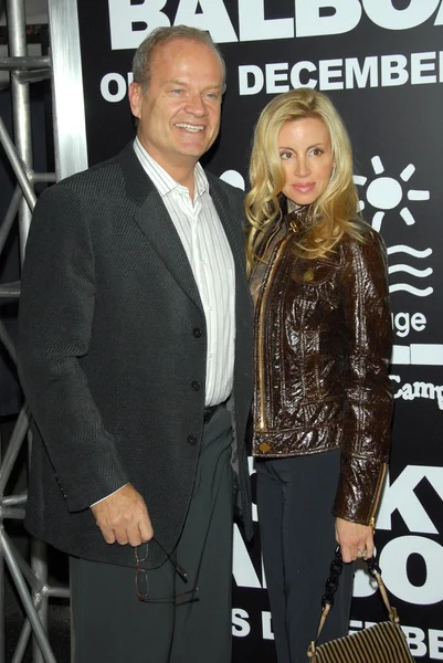 Kelsey Grammer and Camille Grammer at the world premiere of Rocky Balboa. Graumans Chinese Theatre, Hollywood, CA. 12-13-06 — Stock Photo, Image