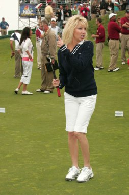 9 yıllık michael douglas ve arkadaşları ünlü golf etkinlik