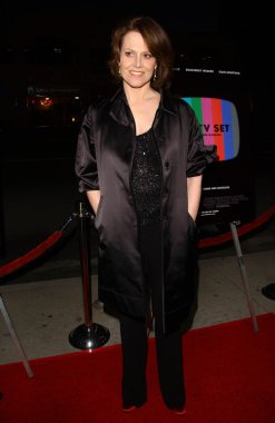 Sigourney Weaver