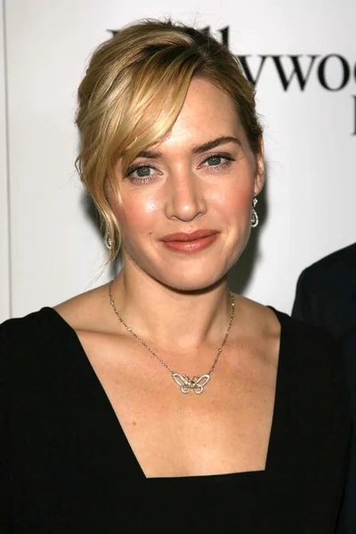 Kate Winslet at the New Line Cinemas Little Children celebration party hosted by Hollywood Life Magazine. Pacific Design Center, West Hollywood, CA. 11-15-06 — Stock Photo, Image