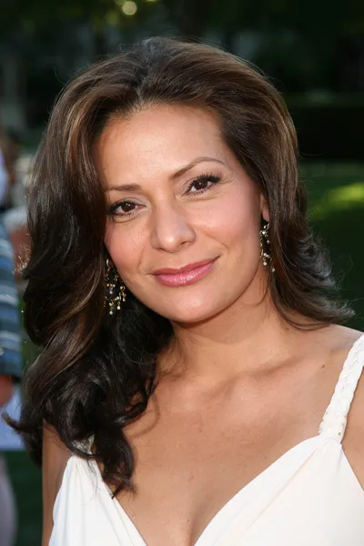 Constance Marie — Photo