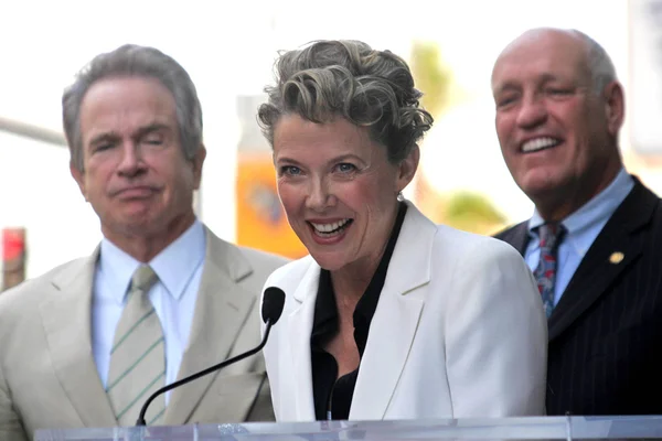 Warren Beatty y Annette Bening — Foto de Stock