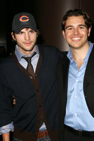 Ashton Kutcher, Charlie Ebersol — Stockfoto