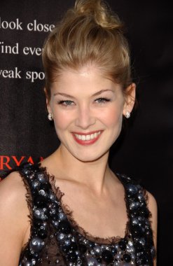 Rosamund Pike