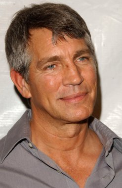 Eric Roberts