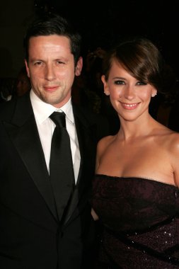 Ross mccall ve jennifer love hewitt