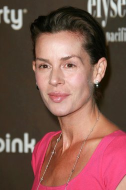 Embeth Davidtz at the 3rd Annual Pink Party benefiting Cedars-Sinai Women's Cancer Research Institute. Viceroy Hotel, Santa Monica, CA. 09-08-07